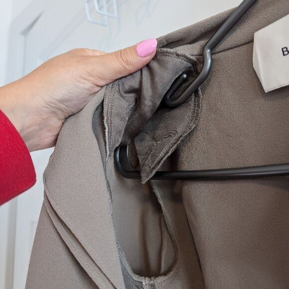 Aritzia/Babaton Greige Blazer Sz XXS - Picture 3 of 5